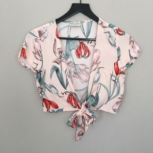 Host Pick! 🎉 Dress Forum Floral Crop Top Sz M